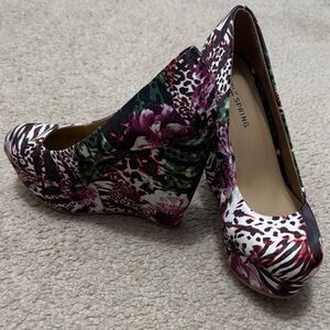 Charlotte Russe Floral wedges NWT